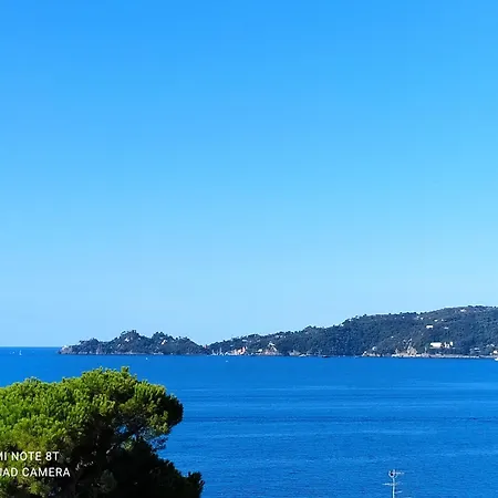 Al Mare Davanti A Portofino - By The Sea In Front Of Portofino * Zoagli