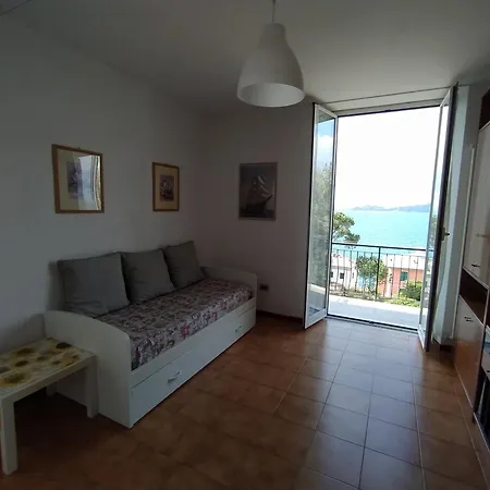 Al Mare Davanti A Portofino - By The Sea In Front Of Portofino * Zoagli