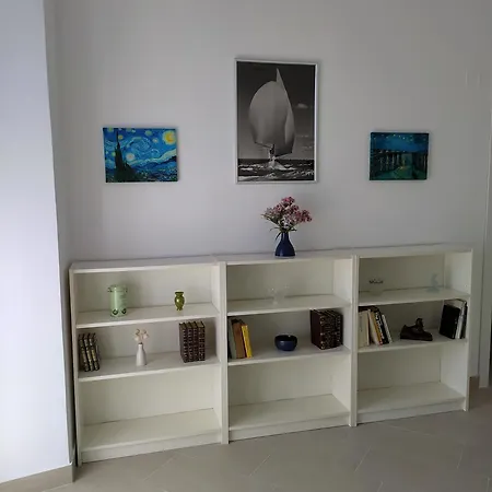 Al Mare Davanti A Portofino - By The Sea In Front Of Portofino *