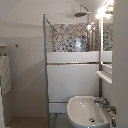 Al Mare Davanti A Portofino - By The Sea In Front Of Portofino Zoagli