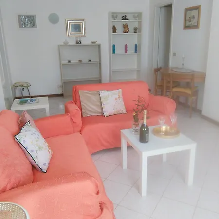 Al Mare Davanti A Portofino - By The Sea In Front Of Portofino