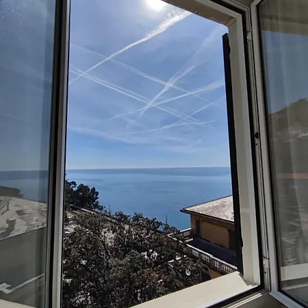 Al Mare Davanti A Portofino - By The Sea In Front Of Portofino *