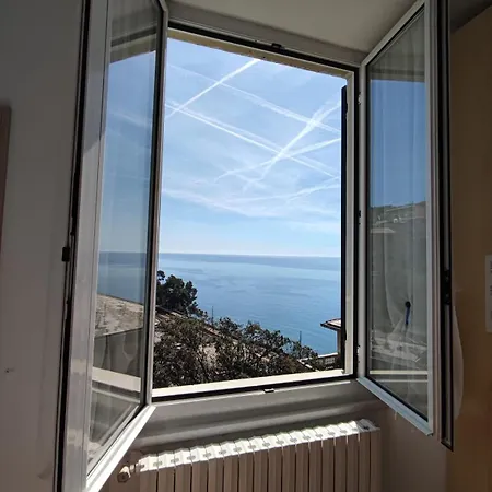 Al Mare Davanti A Portofino - By The Sea In Front Of Portofino * Zoagli