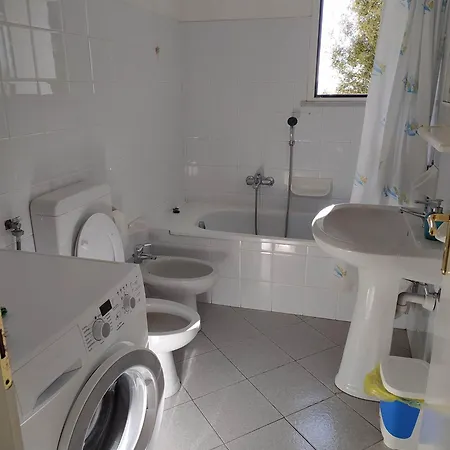 Al Mare Davanti A Portofino - By The Sea In Front Of Portofino Zoagli