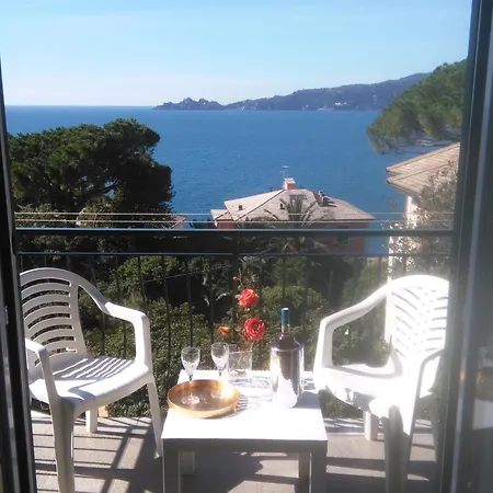Al Mare Davanti A Portofino - By The Sea In Front Of Portofino * Zoagli