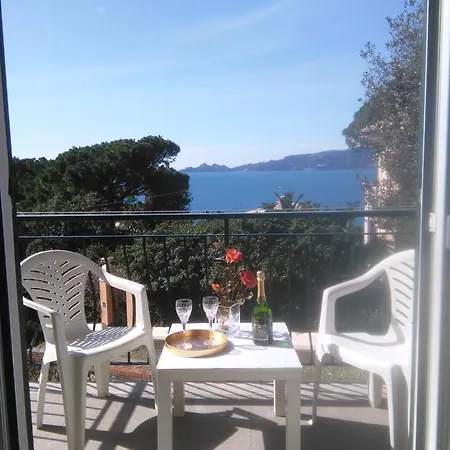 Al Mare Davanti A Portofino - By The Sea In Front Of Portofino * Zoagli
