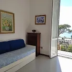 Al Mare Davanti A Portofino - By The Sea In Front Of Portofino *