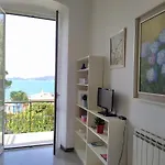 Al Mare Davanti A Portofino - By The Sea In Front Of Portofino