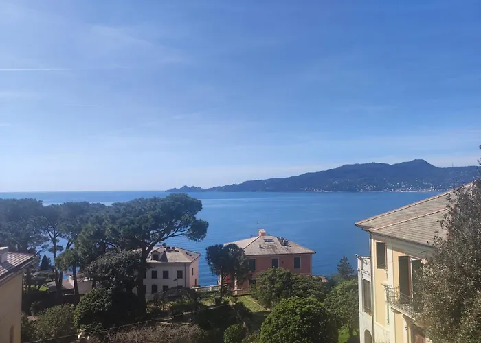 Al Mare Davanti A Portofino - By The Sea In Front Of Portofino