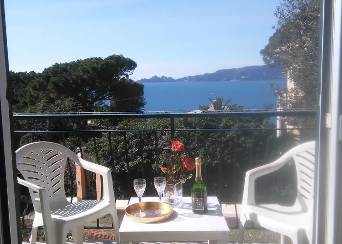 Al Mare Davanti A Portofino - By The Sea In Front Of Portofino * Zoagli